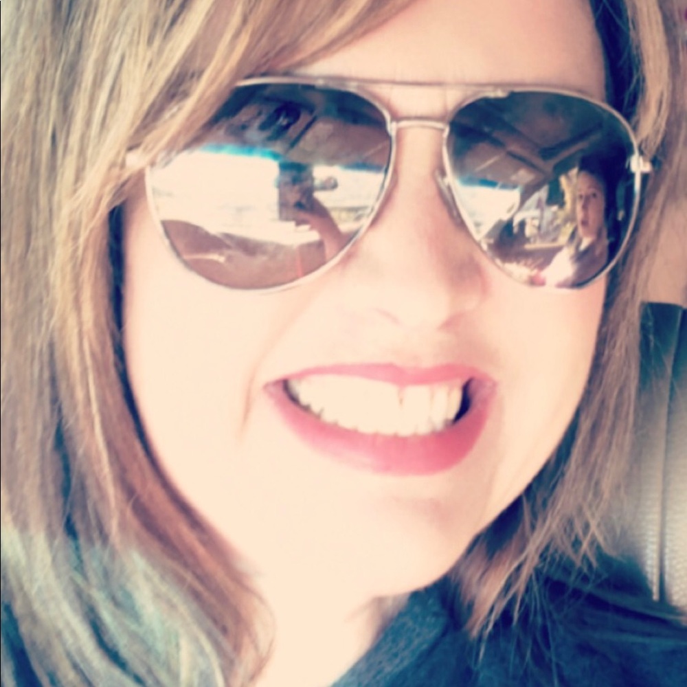 Meet your Posher, Sherri